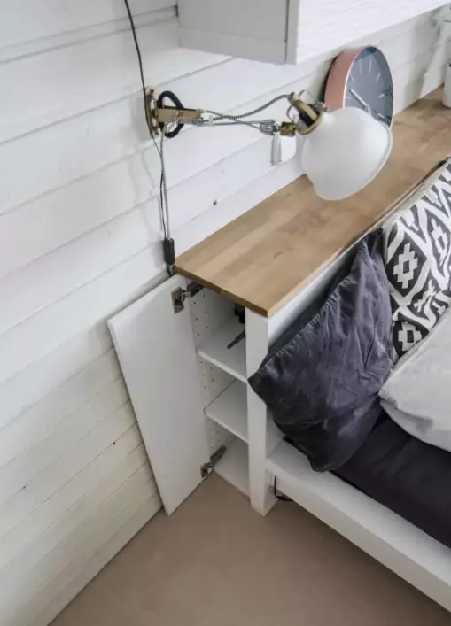 headboard storage