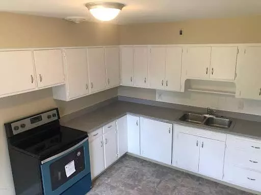 bad real estate photography kitchen