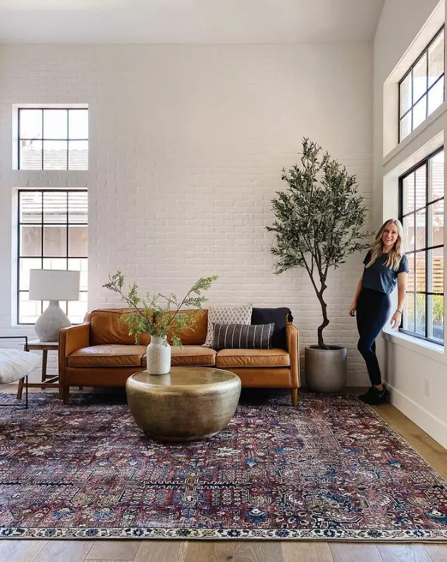 Example of Instagram photo staging for online photos