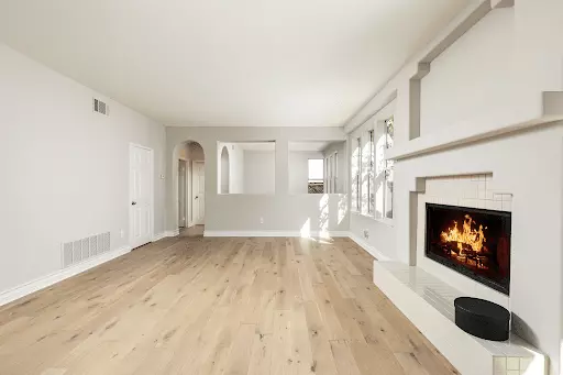 Empty living room before being staged