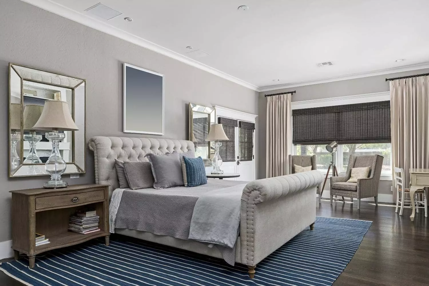 Traditional bedroom design example